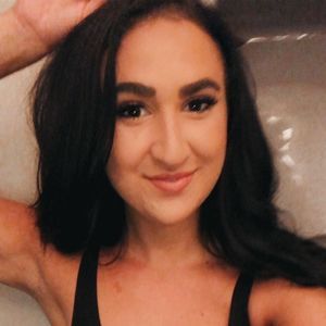 Meet your Posher, Dacey